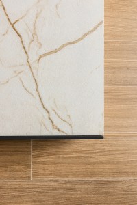 8_RAFFAELLO CREAM  120x120 cm. _ DAGEN ROBLE 20x120 cm_web